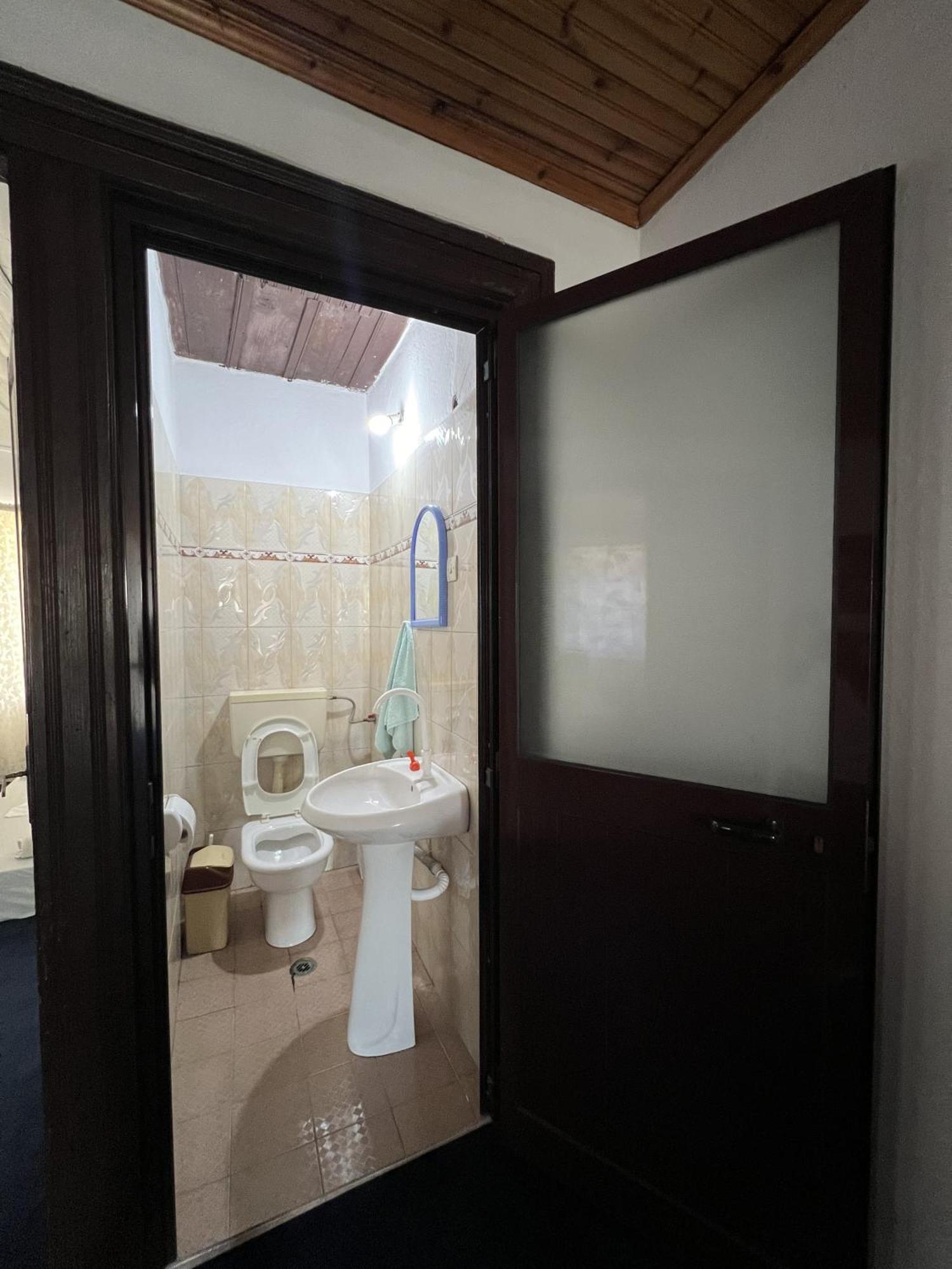 Onetwosleep Guesthouse Шкодер Экстерьер фото