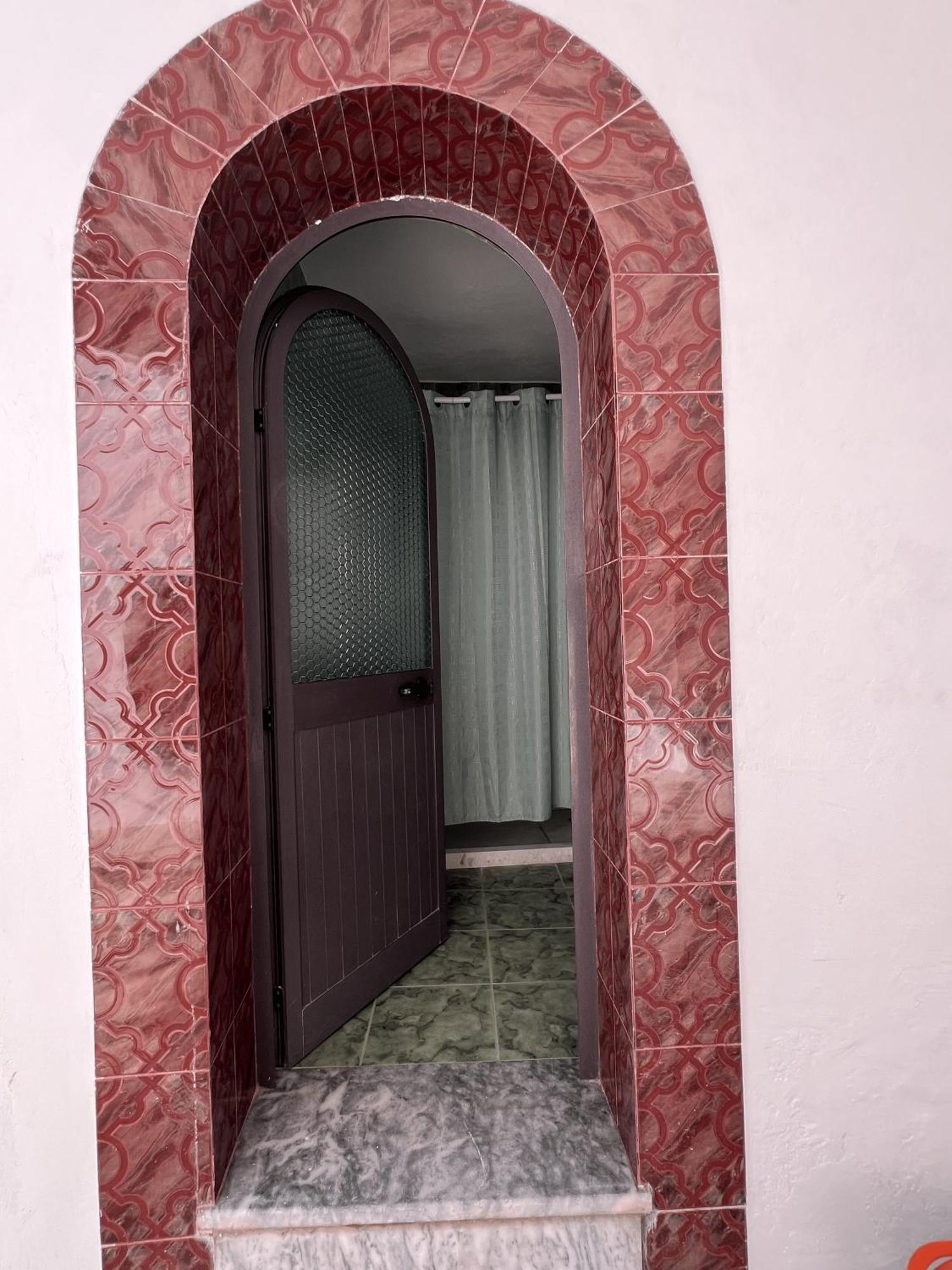 Onetwosleep Guesthouse Шкодер Экстерьер фото