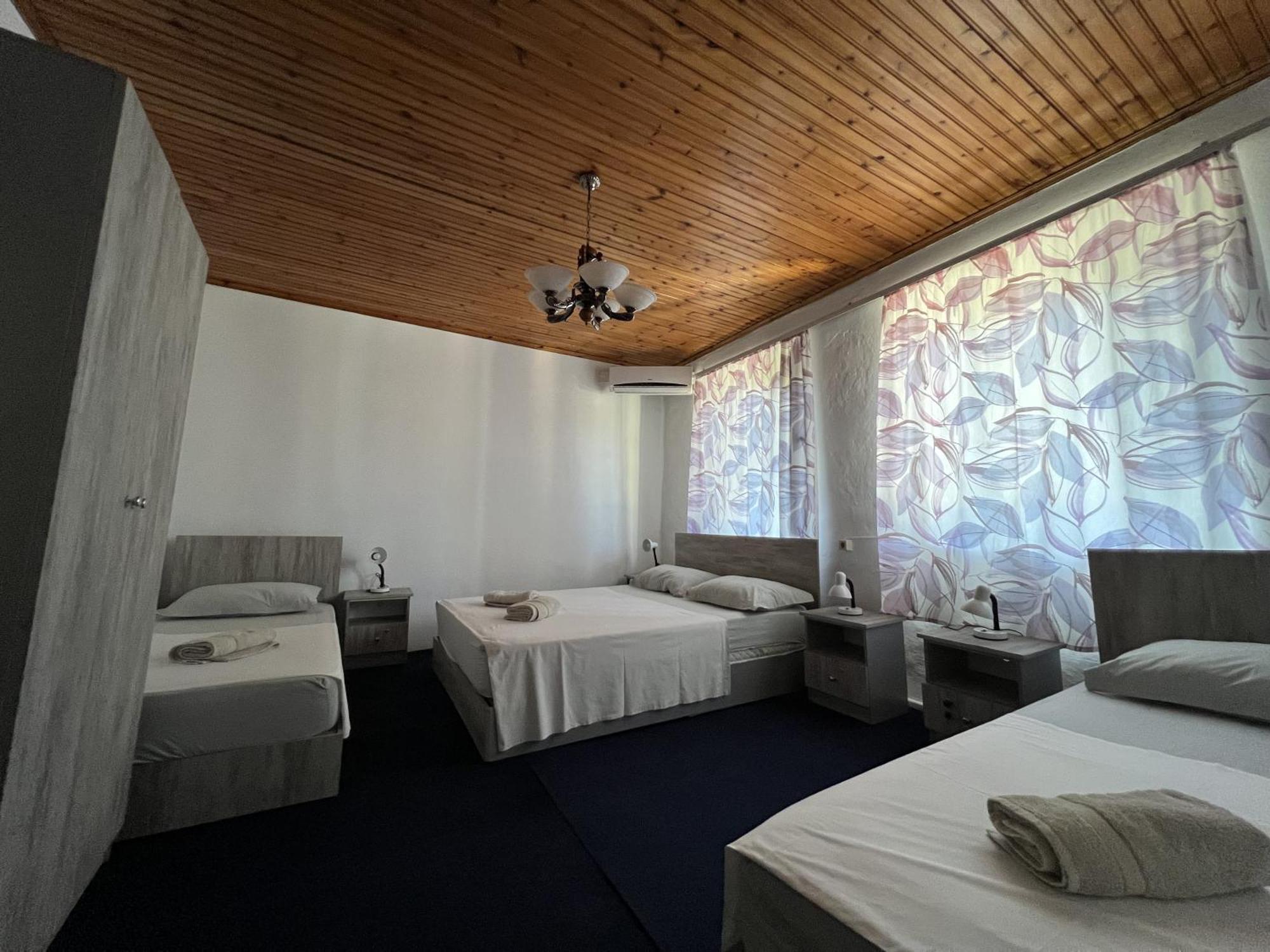 Onetwosleep Guesthouse Шкодер Экстерьер фото